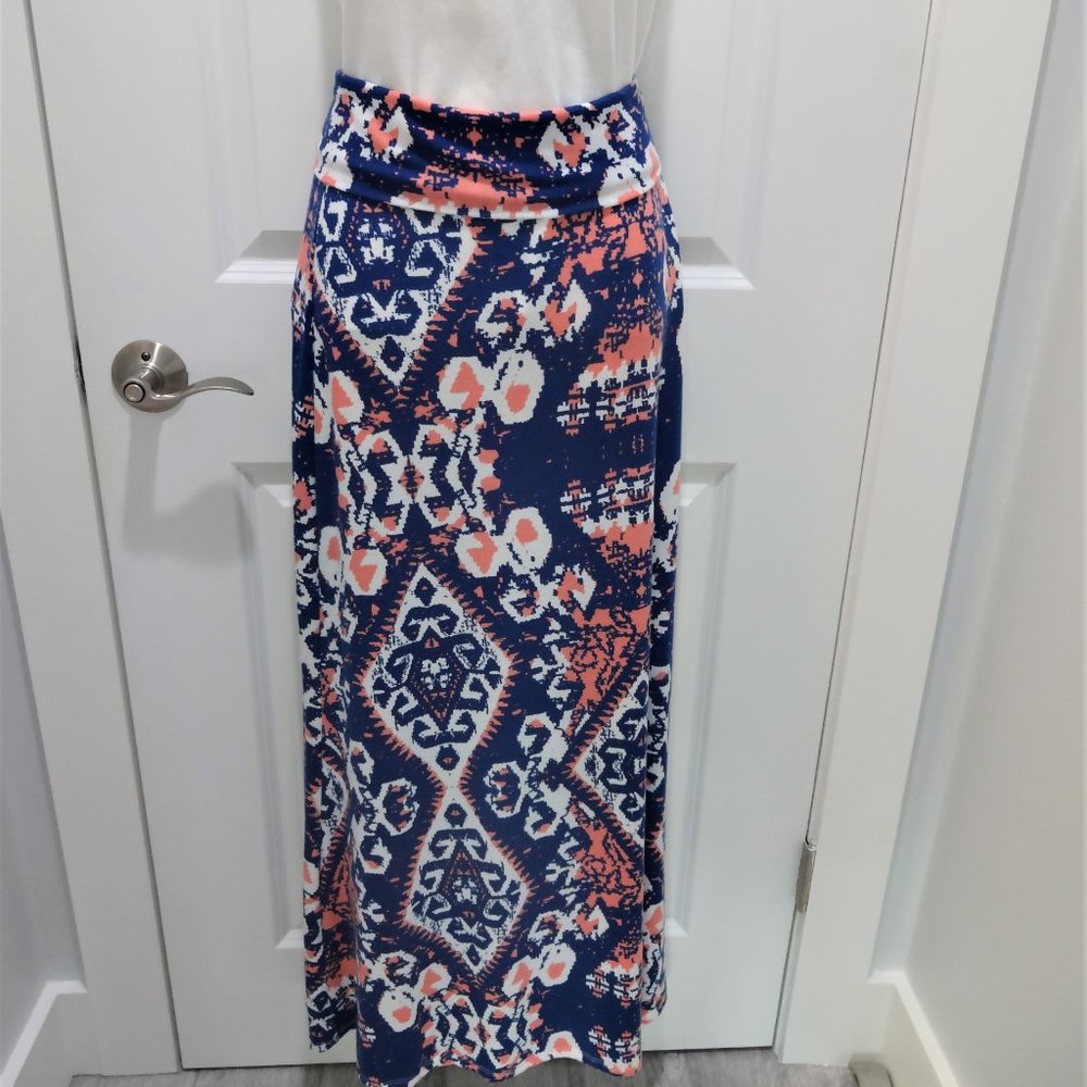 Lily Rose Maxi Skirt Tribal Aztec Design, High Rise Fold Down Waist Size M, NWOT